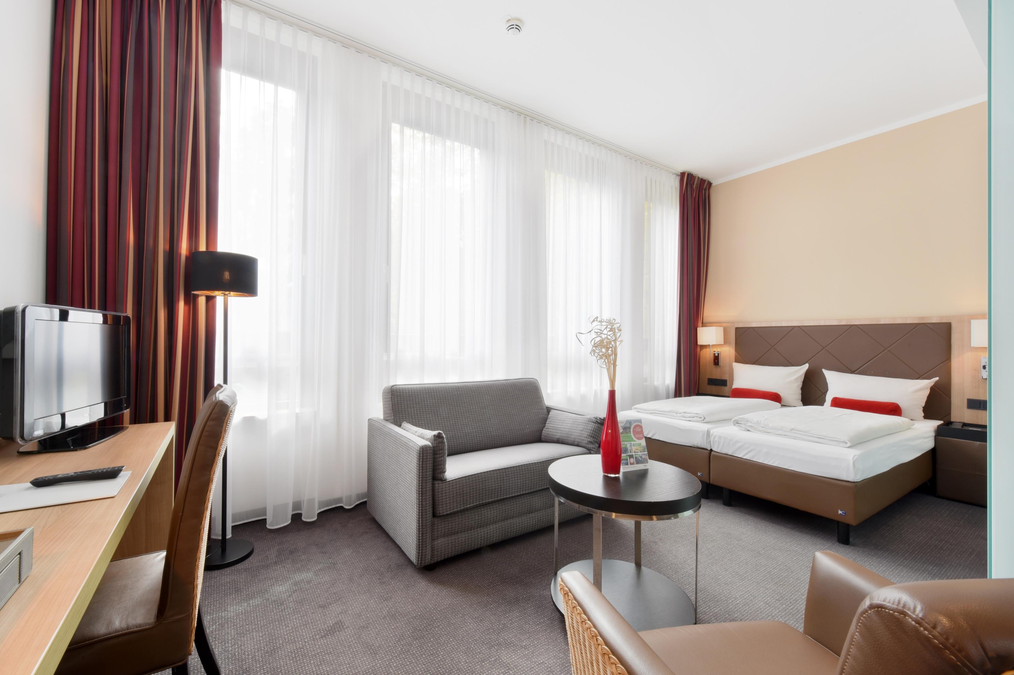 Achat Hotel Muenchen Sued Munique Exterior foto