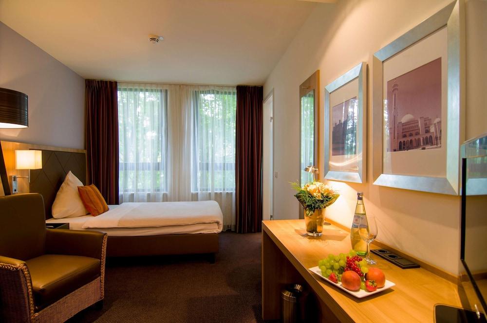 Achat Hotel Muenchen Sued Munique Exterior foto