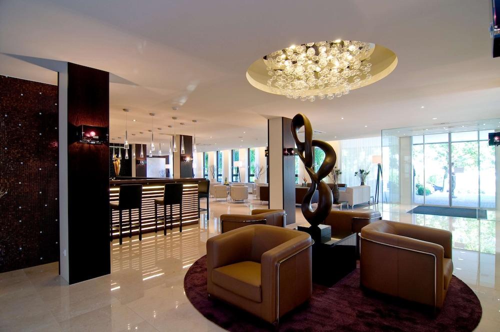 Achat Hotel Muenchen Sued Munique Exterior foto