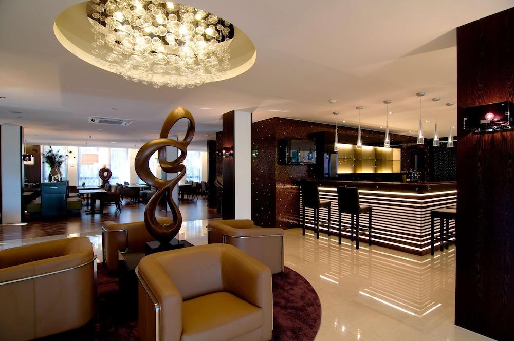 Achat Hotel Muenchen Sued Munique Exterior foto